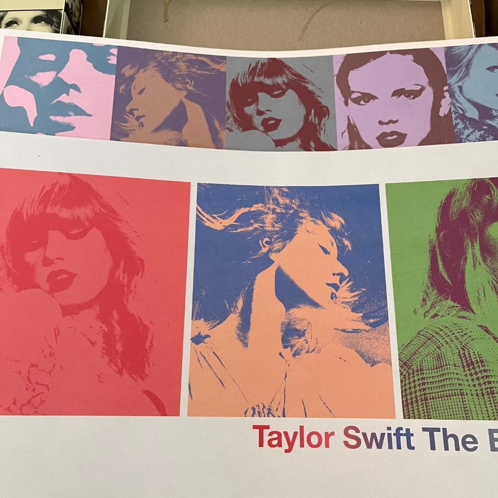 Taylor Swift Eras Tour VIP Box - Picture 6 of 7